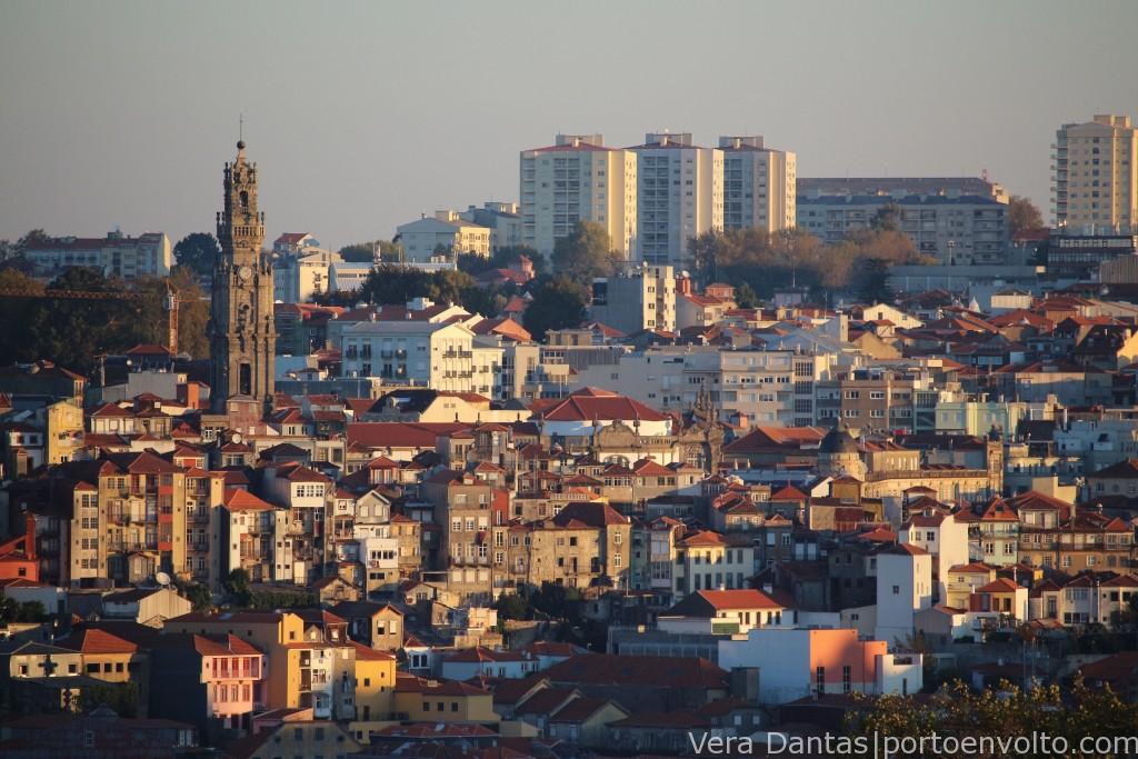 Porto, Torre dos Clérigos, 8 e 10 da manhã, Por Vera Dantas