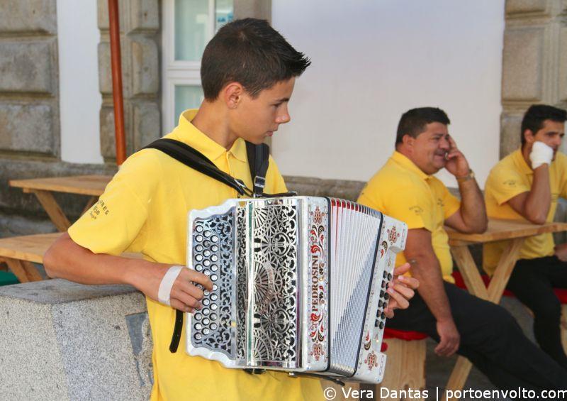 Rapaz com acordeão Viana do Castelo